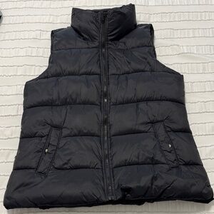 Old Navy Black Puffer Vest